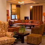 Hotel & 4*