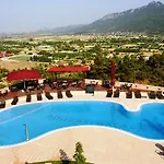 Hotel &