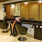 Hotel & 4*