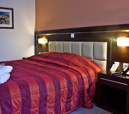 & Hotel 4*