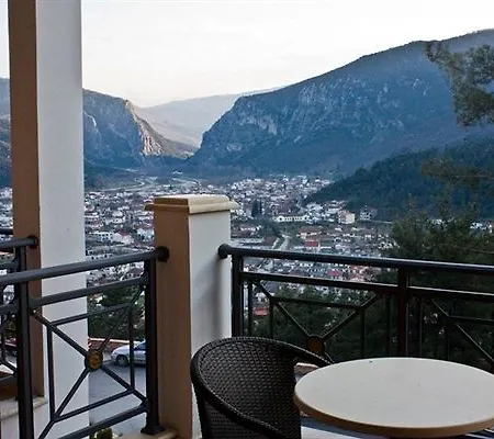 & Ξενοδοχείο 4*