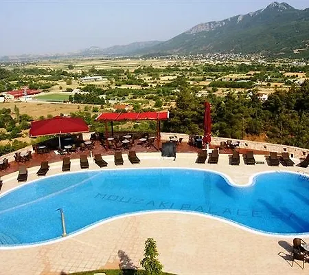 Hotel &