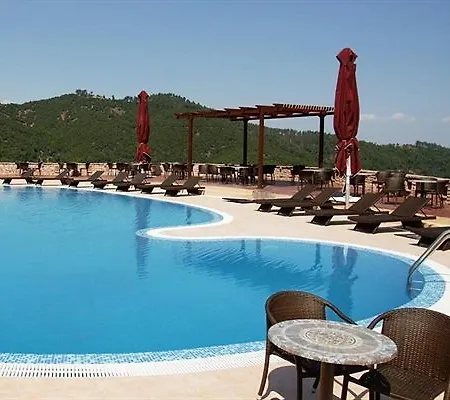 Hotel & Mouzaki