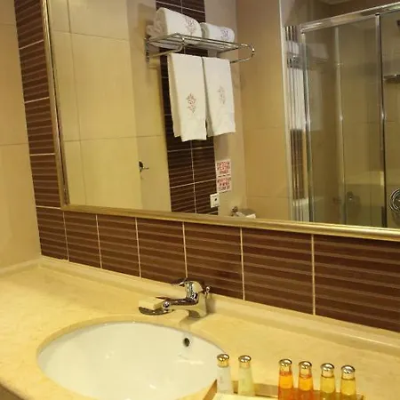 Hotel &