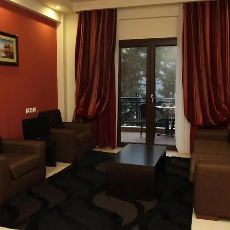 & 4* Mouzaki (Karditsa)