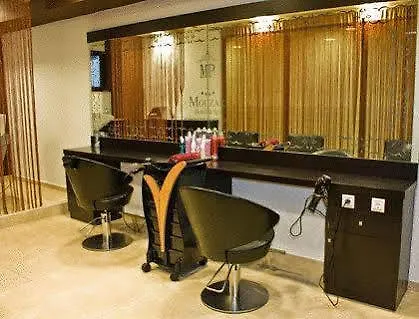 Hotel &